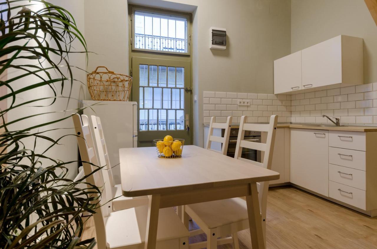 Cosy Studio In Party District Ak20S 부다페스트 외부 사진